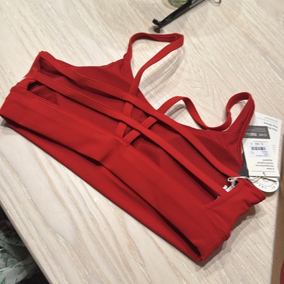 NWT Vuori Yosemite Longline Sports Bra * Scarlet* XL - Picture 5 of 5